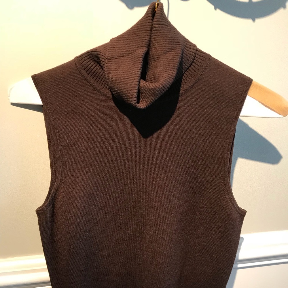 LOFT, Sleeveless turtleneck. Excellent condition.